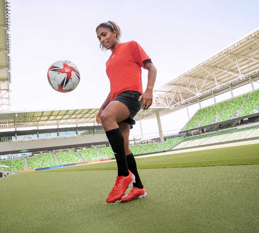 Honey Stinger Partners with Soccer Star Catarina Macario